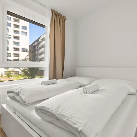 Lam Fuchsia Ac-balcony Apartament