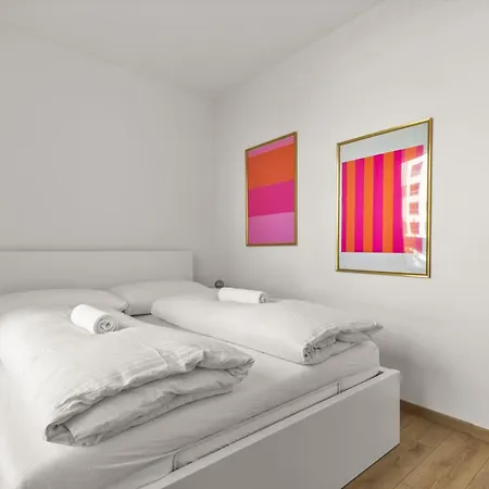 Apartment Lam Fuchsia Ac-balcony